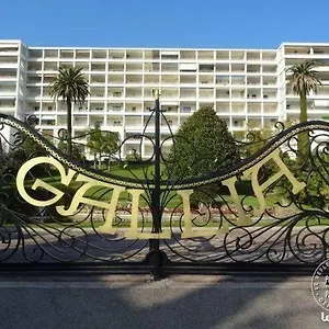  Apartment Gallia